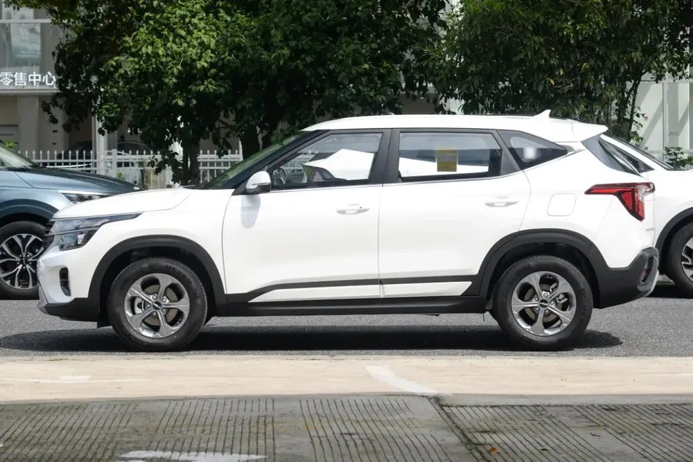 Vista 3 del vehículo: Kia Seltos