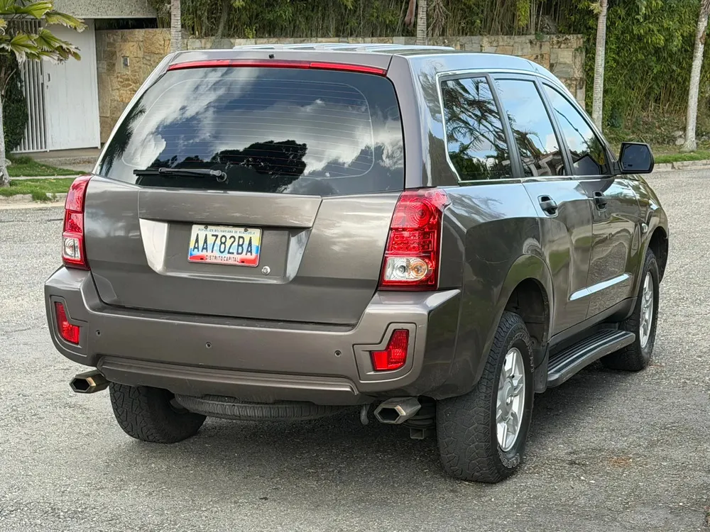 Vista 4 del vehículo: Chery Tiuna