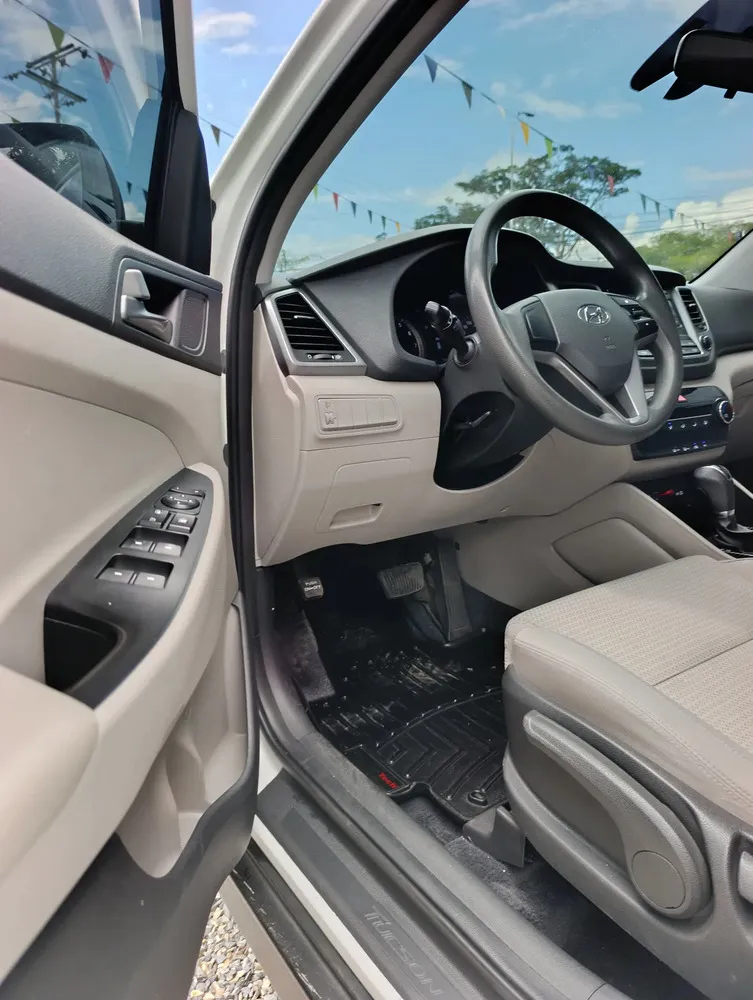 Vista 4 del vehículo: Hyundai Tucson