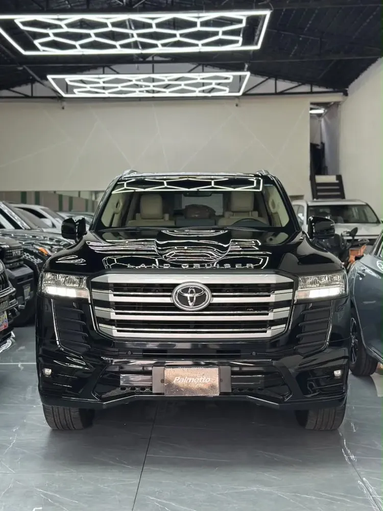 Vista 3 del vehículo: Toyota Lc300