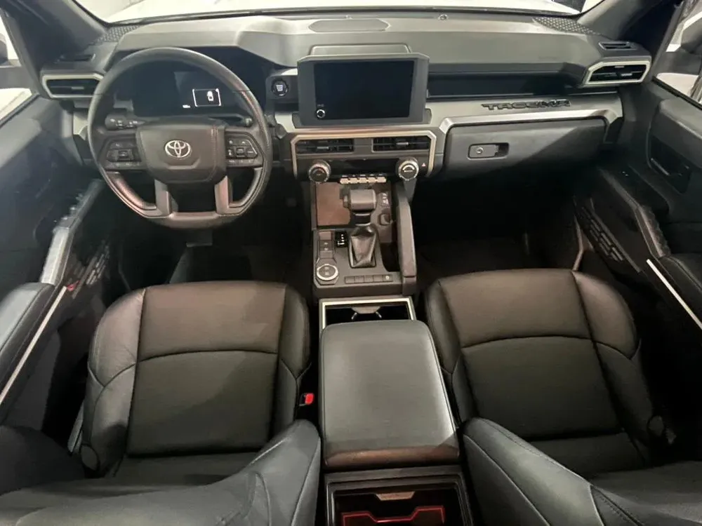 Vista 4 del vehículo: Toyota Tacoma