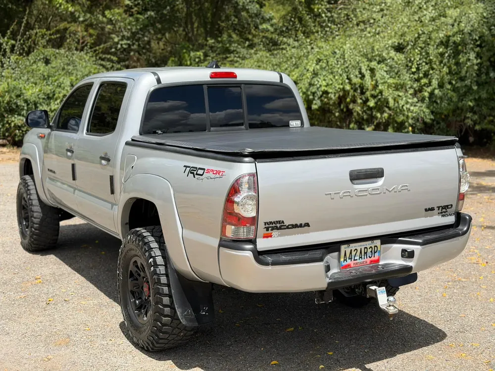 Vista 7 del vehículo: Toyota Tacoma