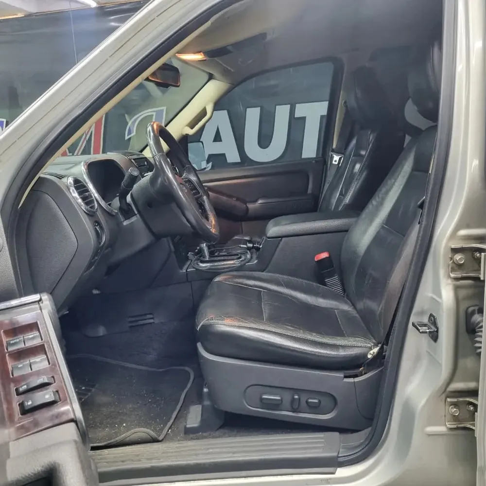 Vista 9 del vehículo: Ford Explorer