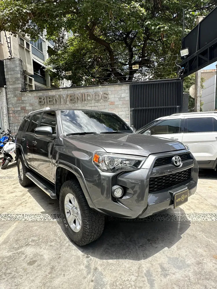 Vista 6 del vehículo: Toyota 4Runner