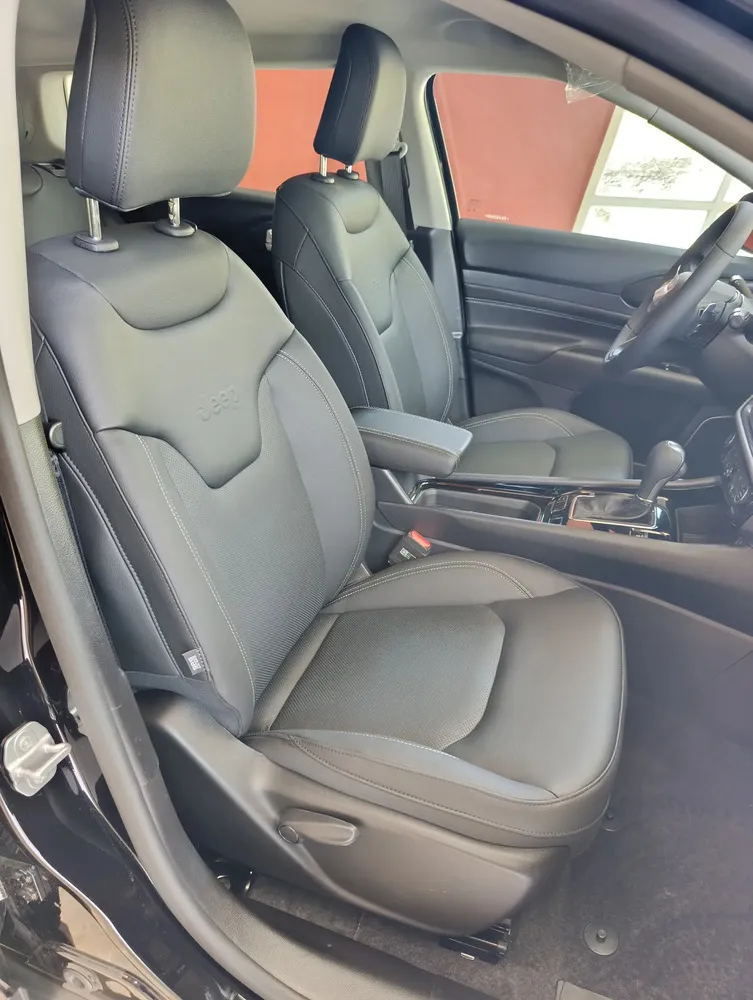 Vista 16 del vehículo: Jeep Compass