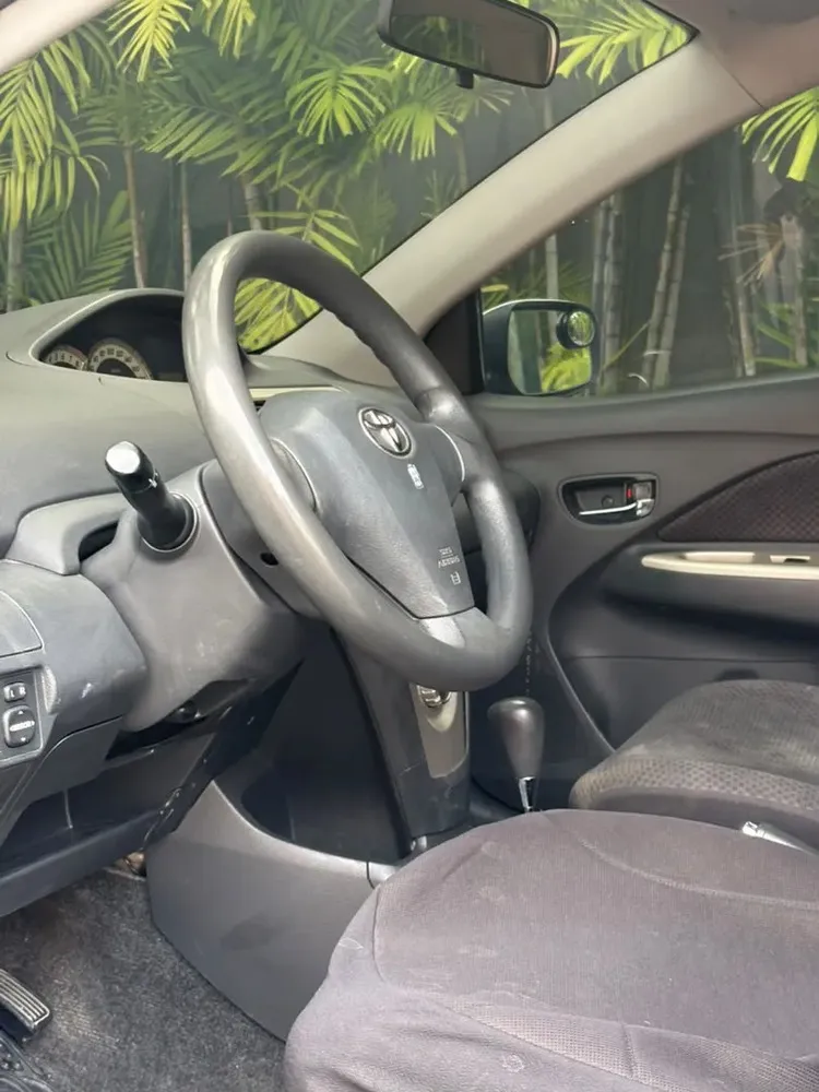 Vista 18 del vehículo: Toyota Yaris