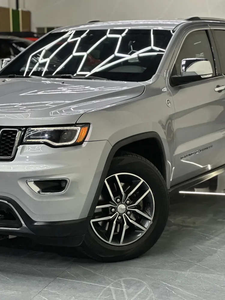 Vista 8 del vehículo: Jeep Grand