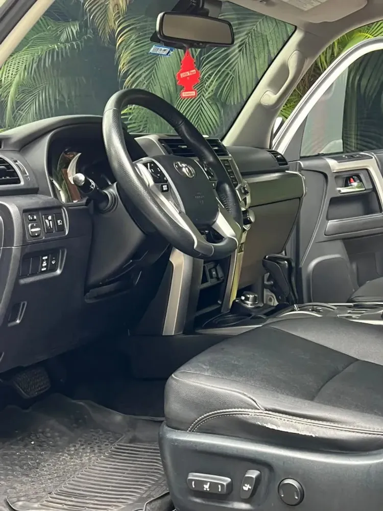 Vista 7 del vehículo: Toyota 4runner