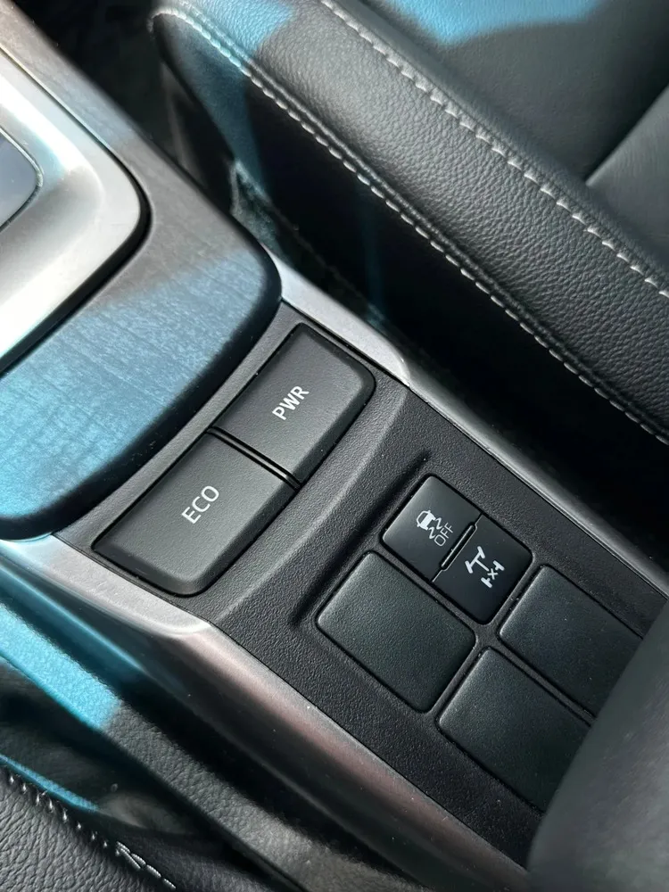 Vista 6 del vehículo: Toyota Fortuner