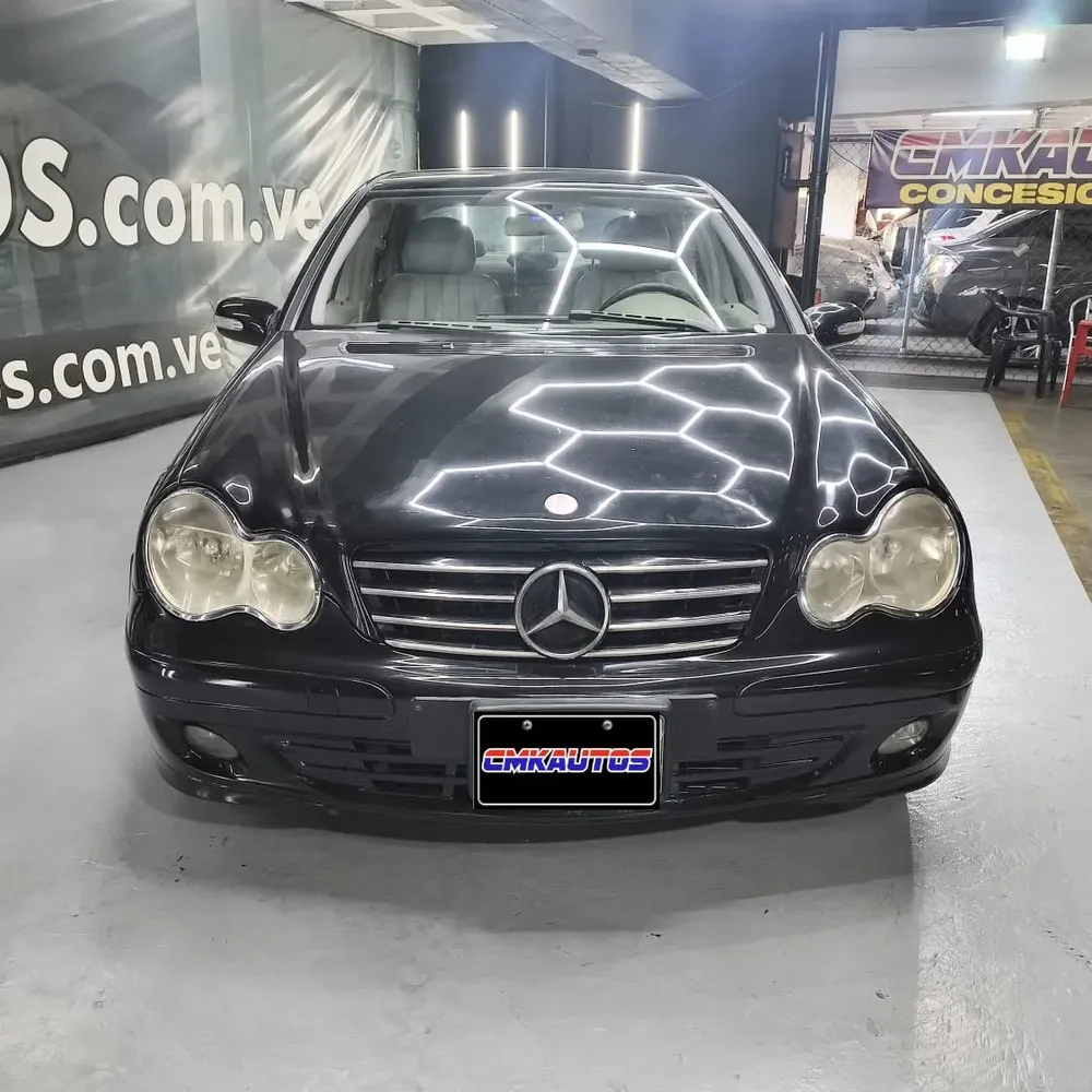 Vista 5 del vehículo: Mercedes-Benz C200