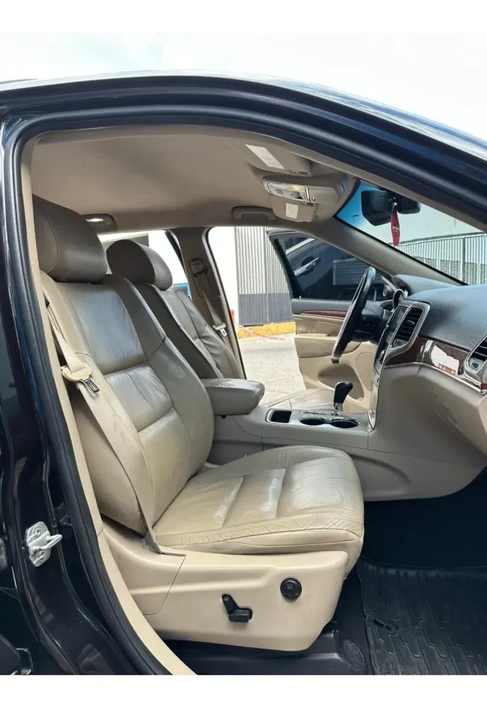 Vista 4 del vehículo: Jeep Grand Cherokee