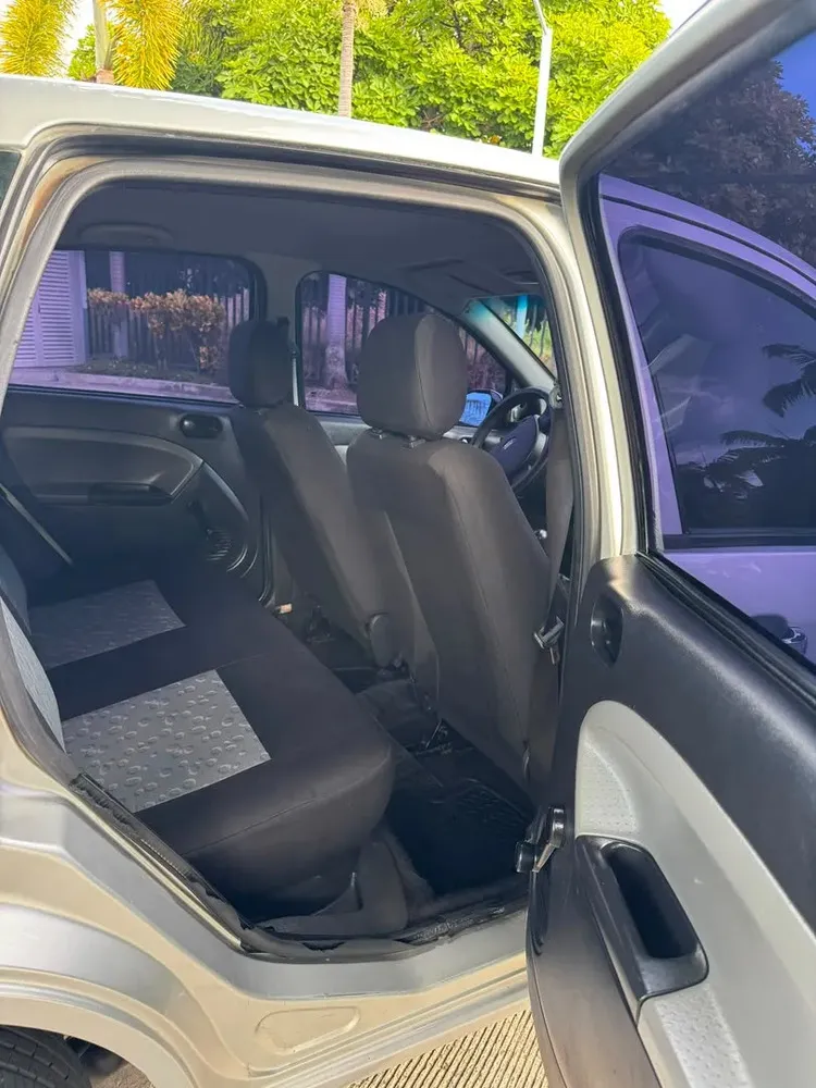 Vista 7 del vehículo: Ford Fiesta