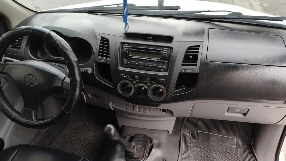 Vista 15 del vehículo: Toyota Hilux