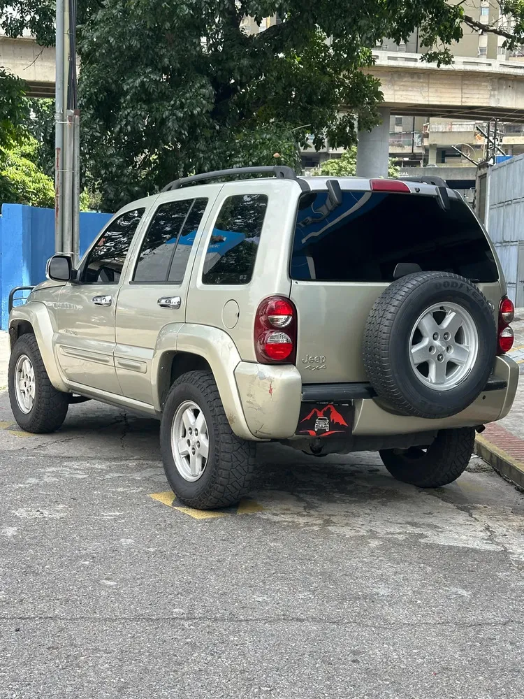 Vista 4 del vehículo: Toyota Vehículo
