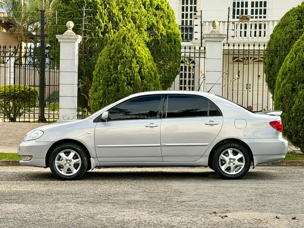 Vista 4 del vehículo: Toyota Corolla