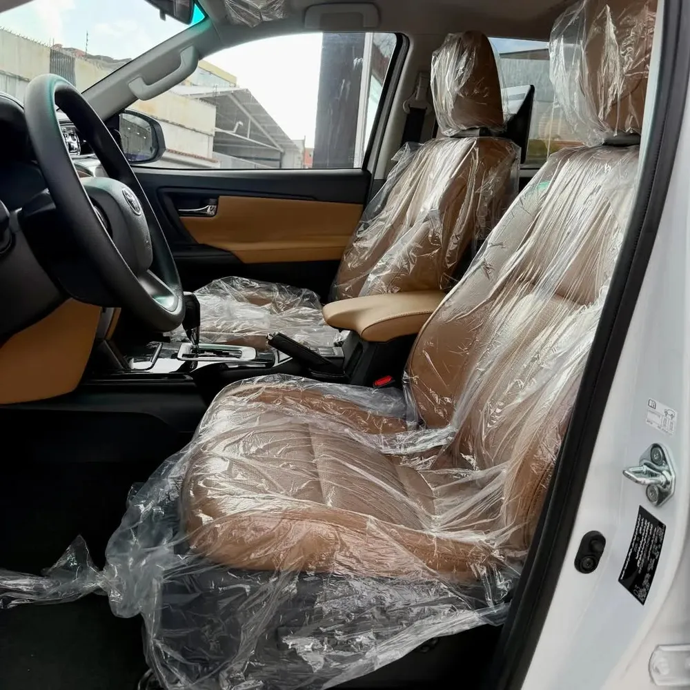 Vista 4 del vehículo: Toyota Fortuner