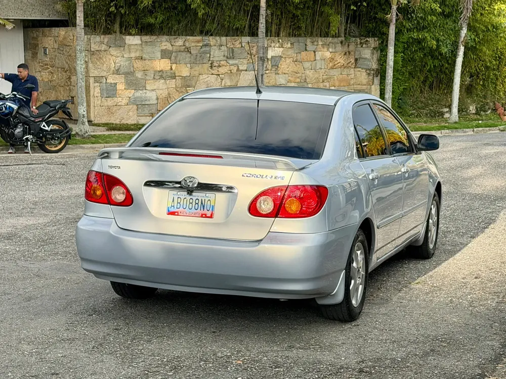 Vista 6 del vehículo: Toyota Corolla