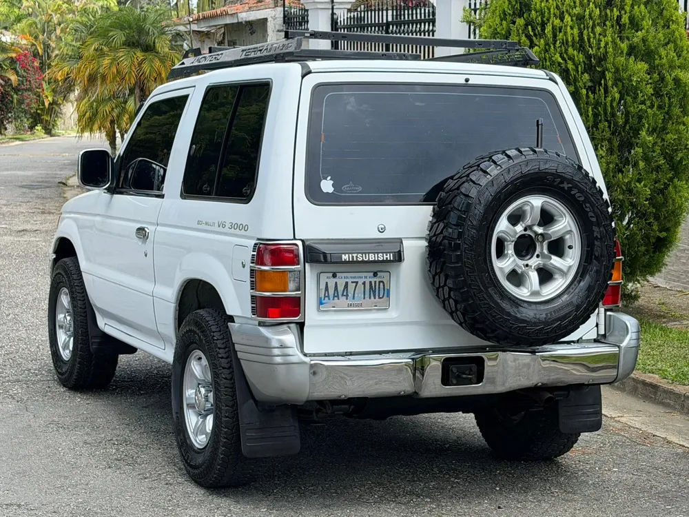 Vista 5 del vehículo: Mitsubishi Montero
