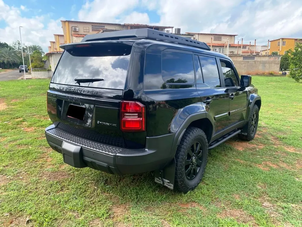 Vista 3 del vehículo: Toyota Prado