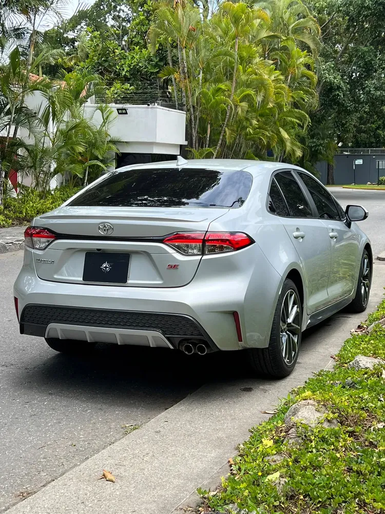 Vista 8 del vehículo: Toyota Corolla