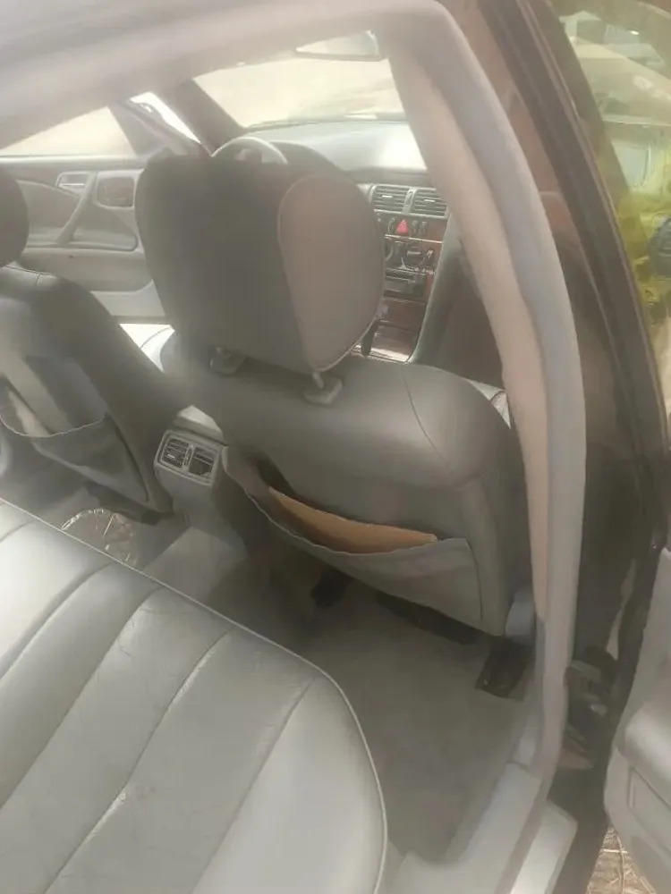 Vista 8 del vehículo: Mercedes-Benz ML350
