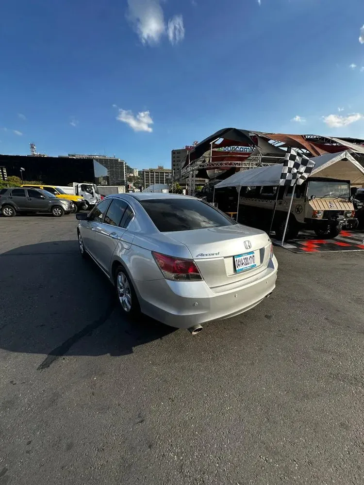 Vista 4 del vehículo: Honda Accord