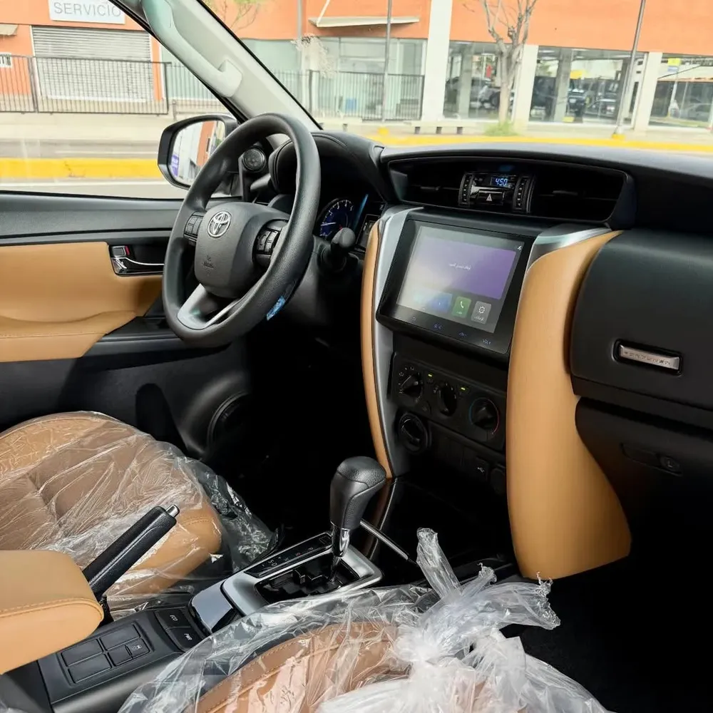 Vista 7 del vehículo: Toyota Fortuner