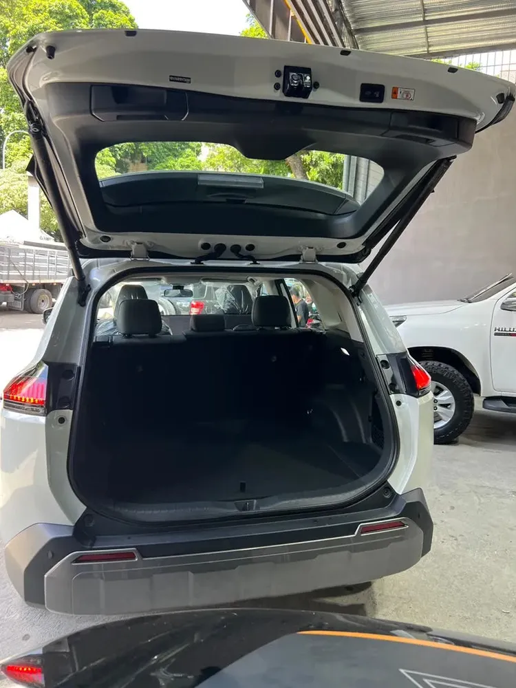 Vista 6 del vehículo: Toyota Rav4