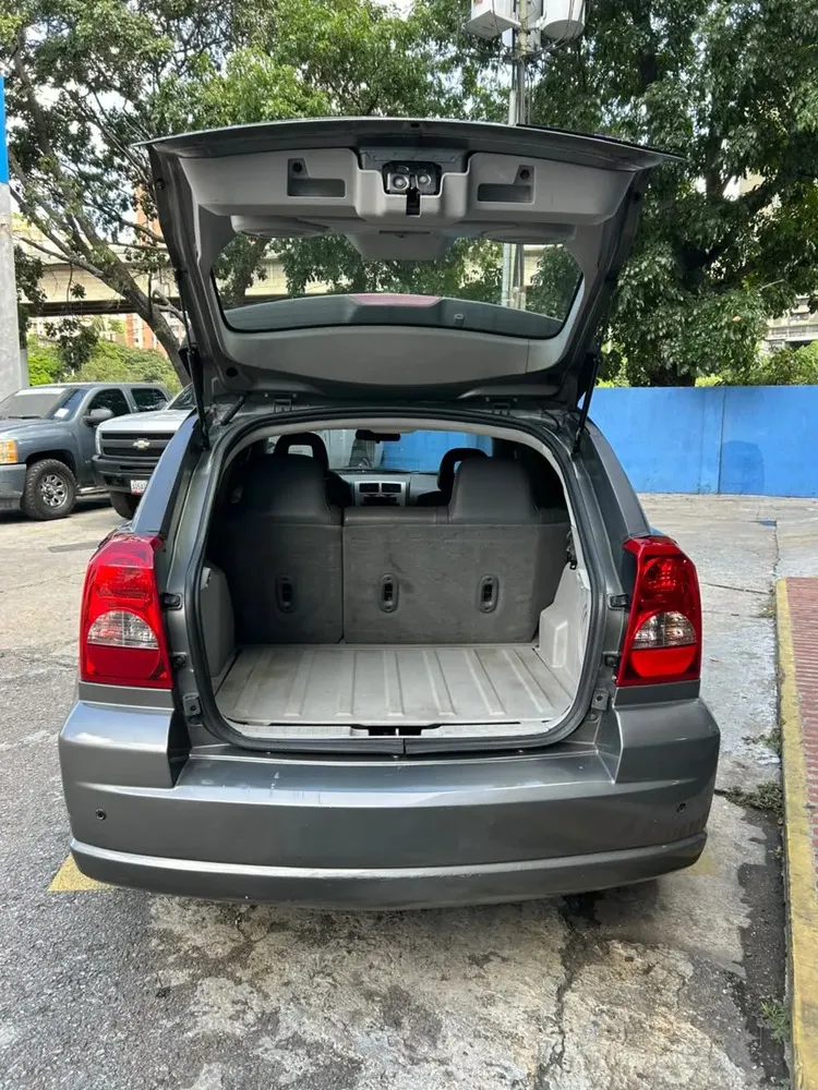 Vista 4 del vehículo: Dodge Caliber