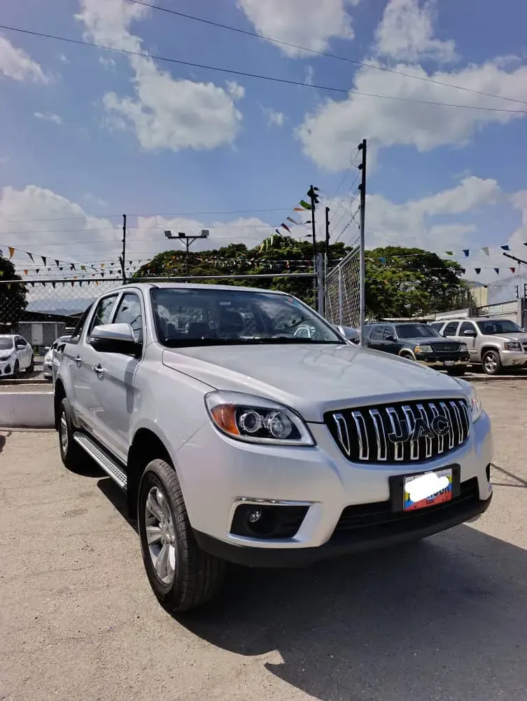 Jac T6