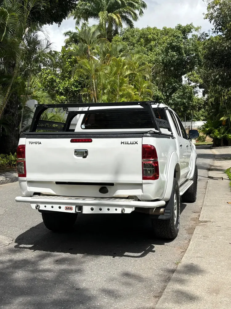 Vista 18 del vehículo: Toyota Hilux