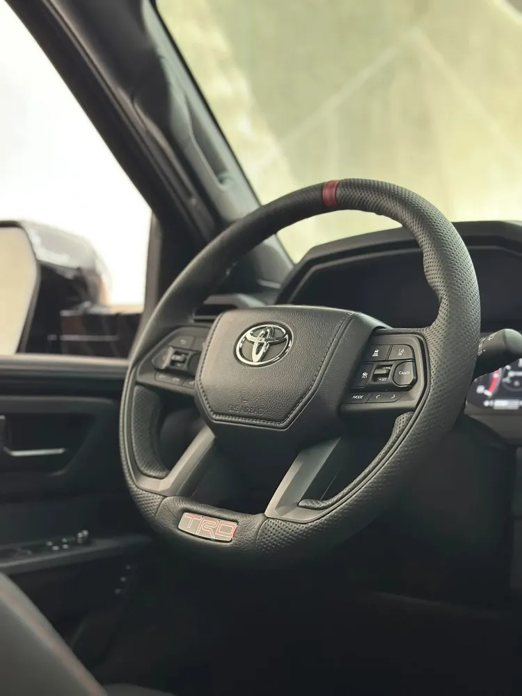 Vista 10 del vehículo: Toyota Sequoia