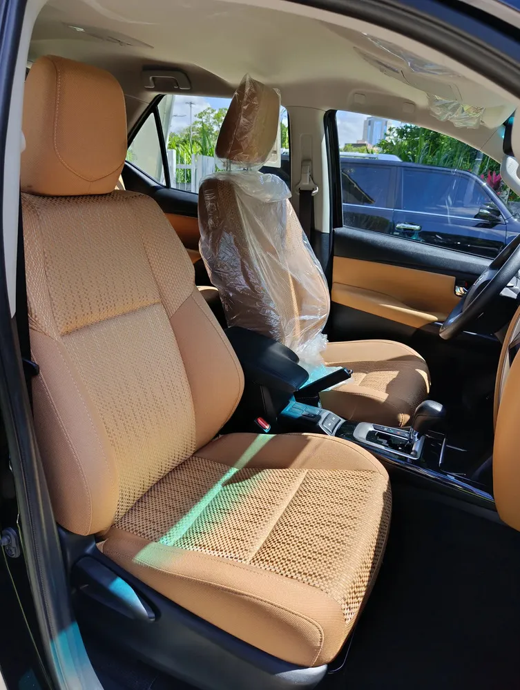 Vista 17 del vehículo: Toyota Fortuner