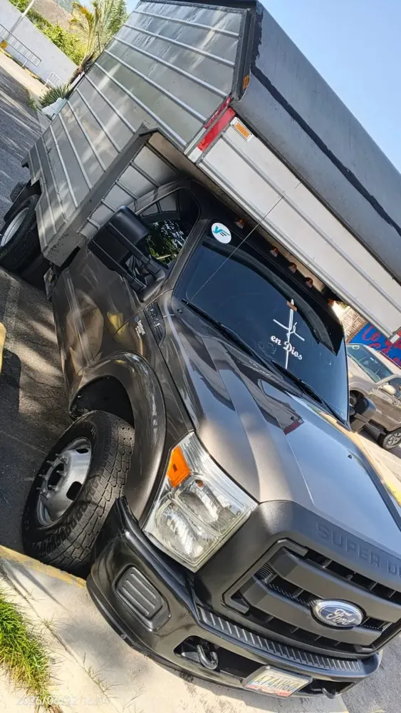 Vista 2 del vehículo: Ford F-350