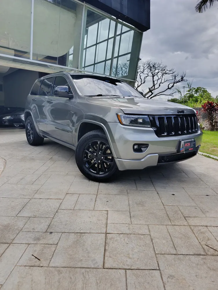 Vista 4 del vehículo: Jeep Grand