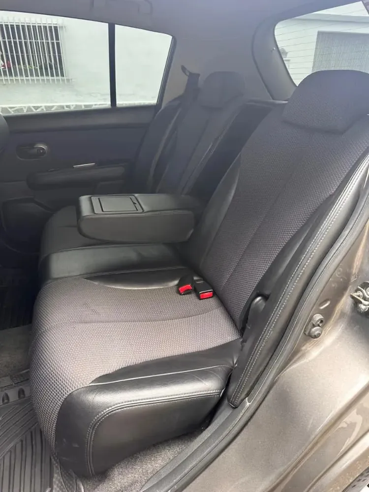 Vista 9 del vehículo: Nissan Tiida