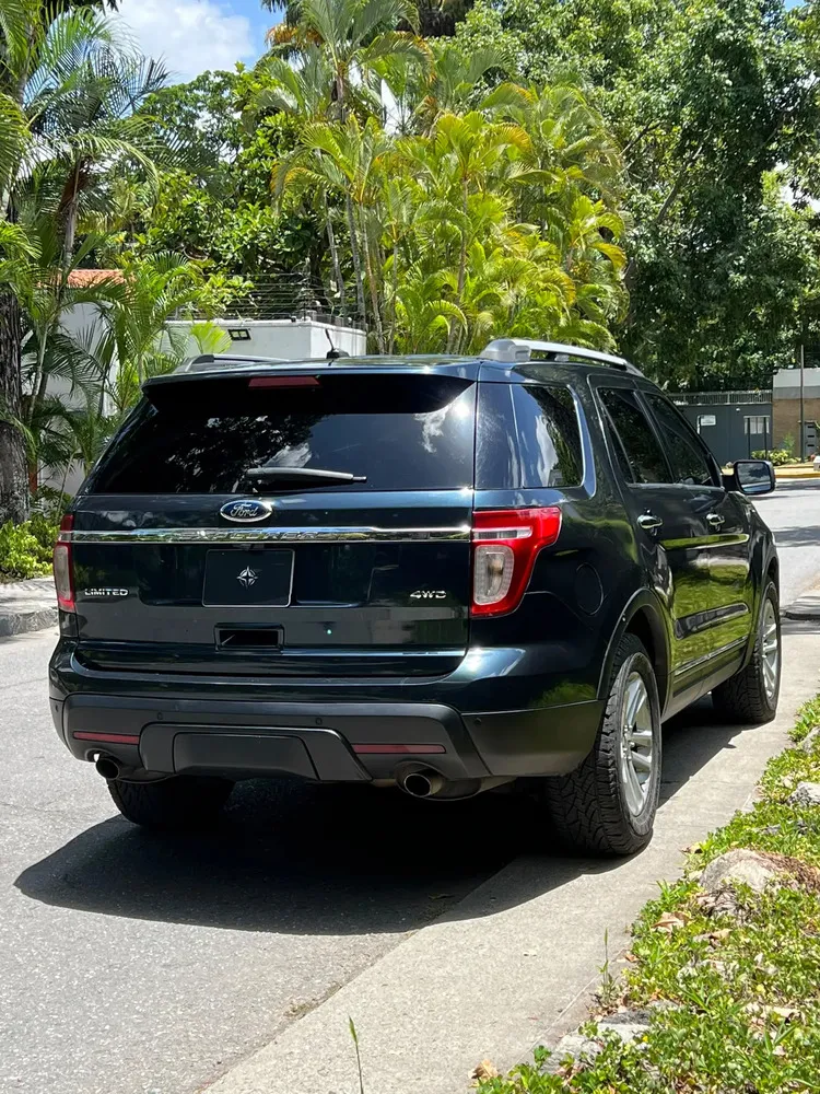 Vista 7 del vehículo: Ford Explorer