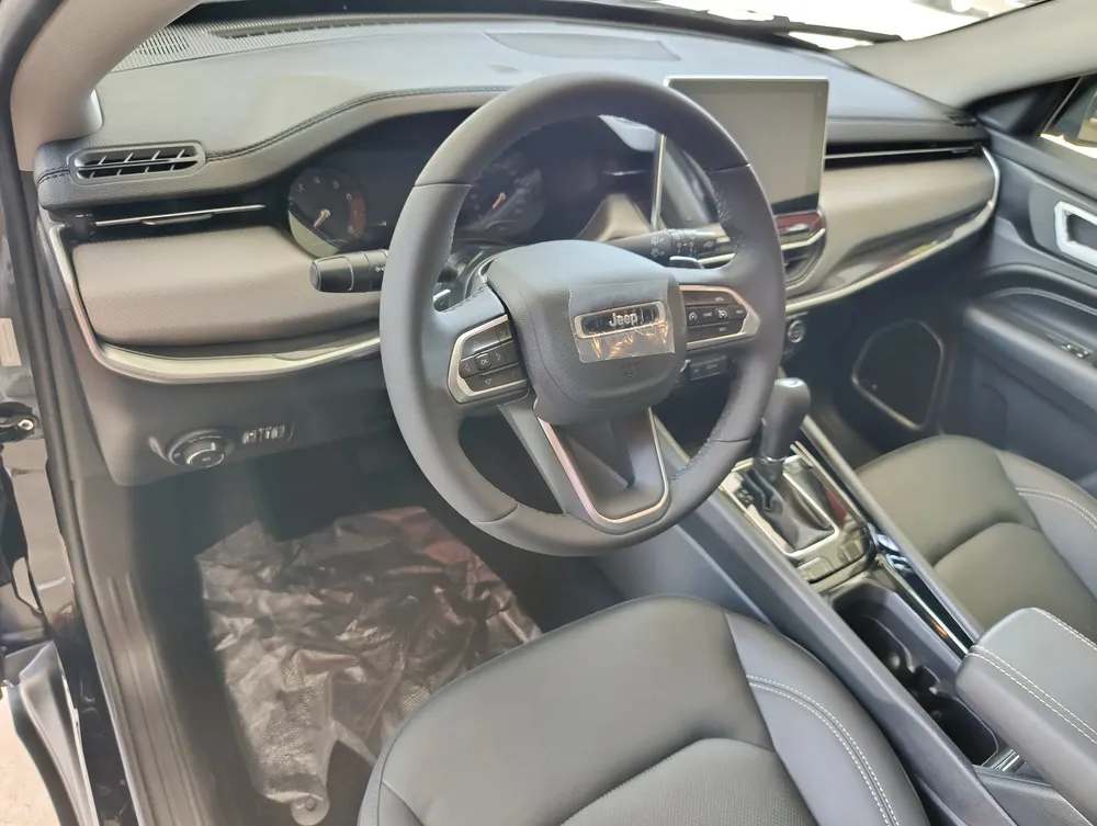 Vista 10 del vehículo: Jeep Compass