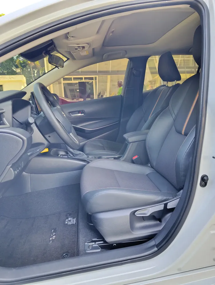 Vista 8 del vehículo: Toyota Corolla