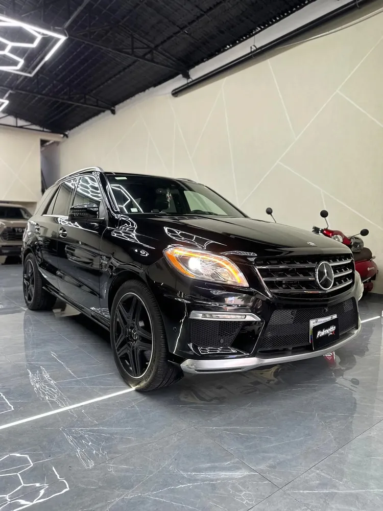 Vista 3 del vehículo: Mercedes Ml63
