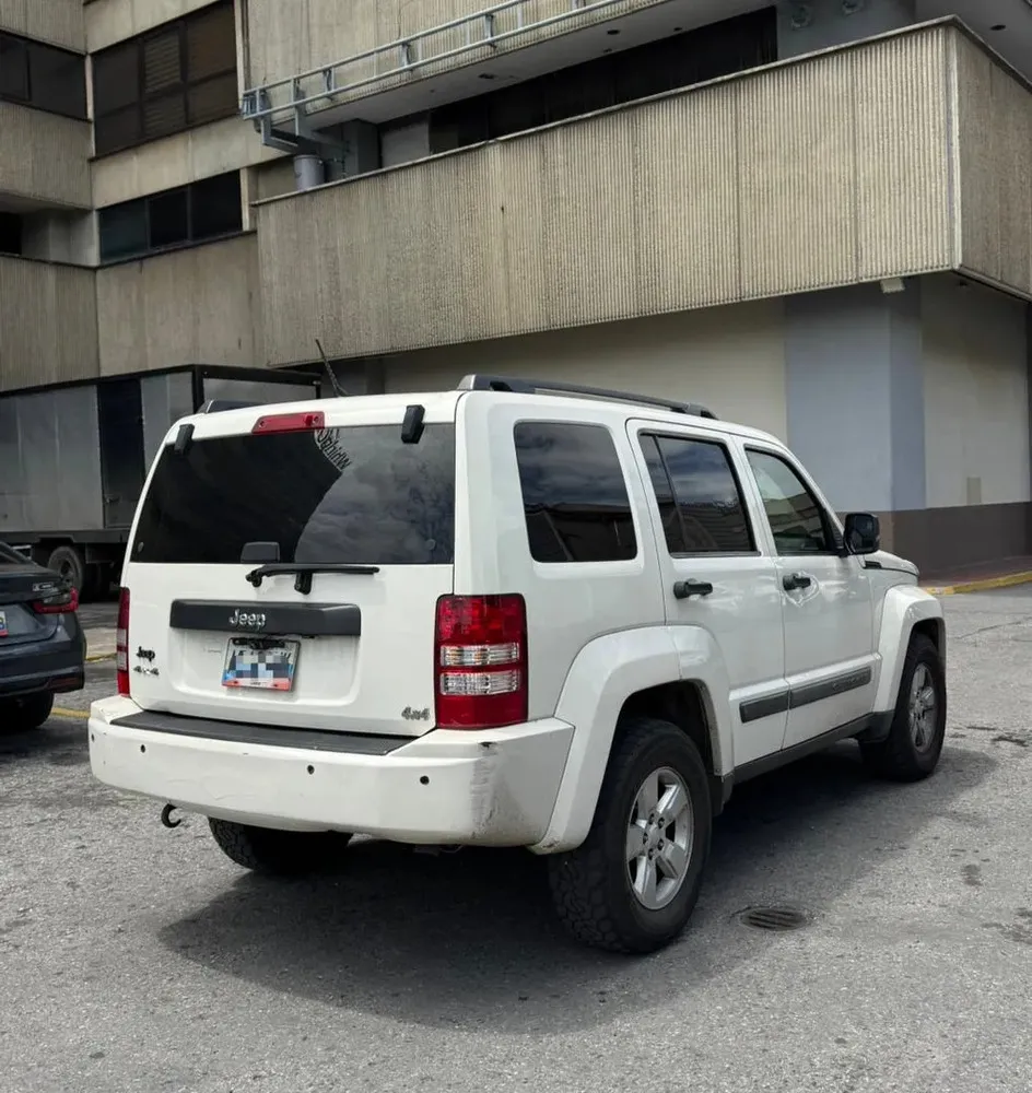Vista 4 del vehículo: Jeep Cherokee