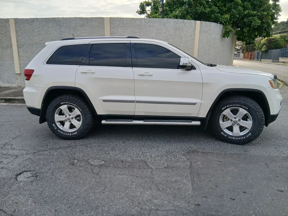 Vista 4 del vehículo: Jeep Grand
