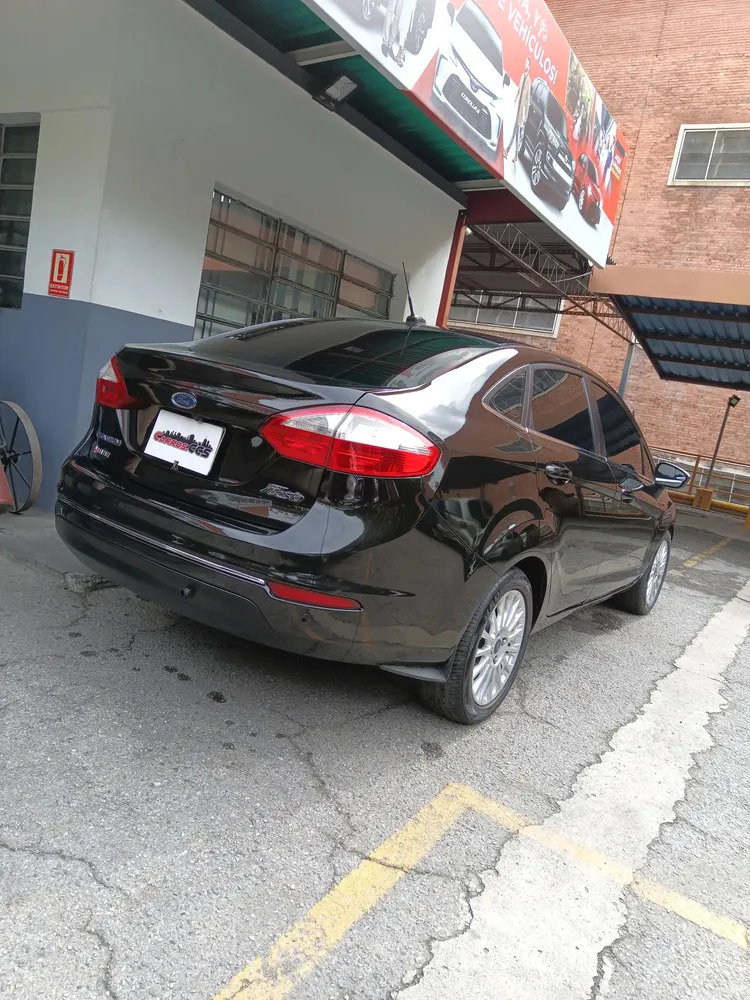 Vista 9 del vehículo: Ford Fiesta
