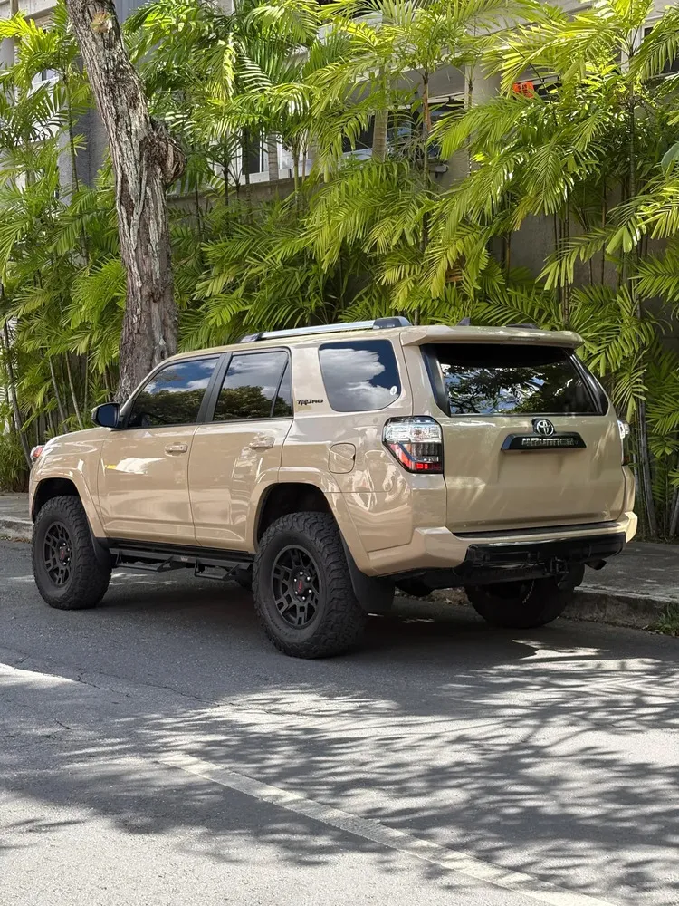 Vista 3 del vehículo: Toyota 4Runner