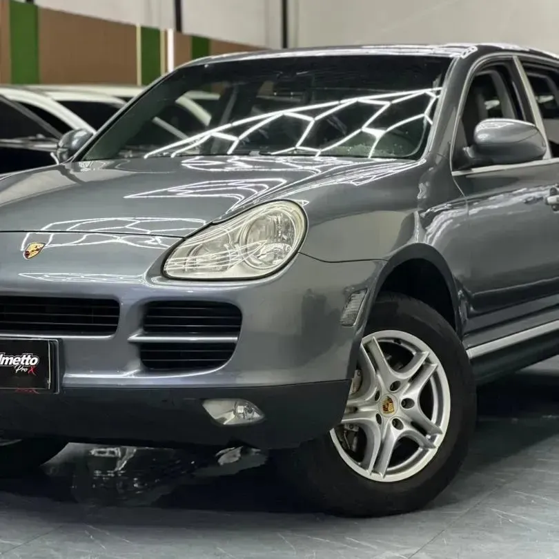 Porsche Cayenne 2004 - Vista principal