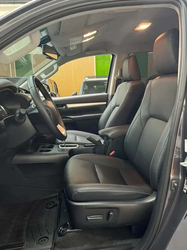 Vista 5 del vehículo: Toyota Hilux