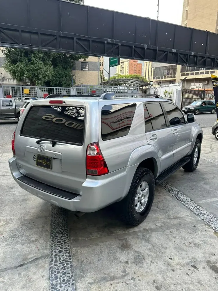Vista 7 del vehículo: Toyota 4Runner