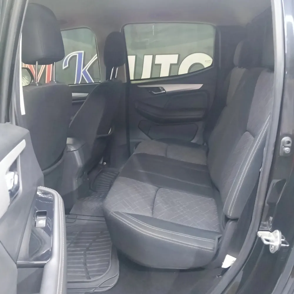 Vista 9 del vehículo: Jeep Remax