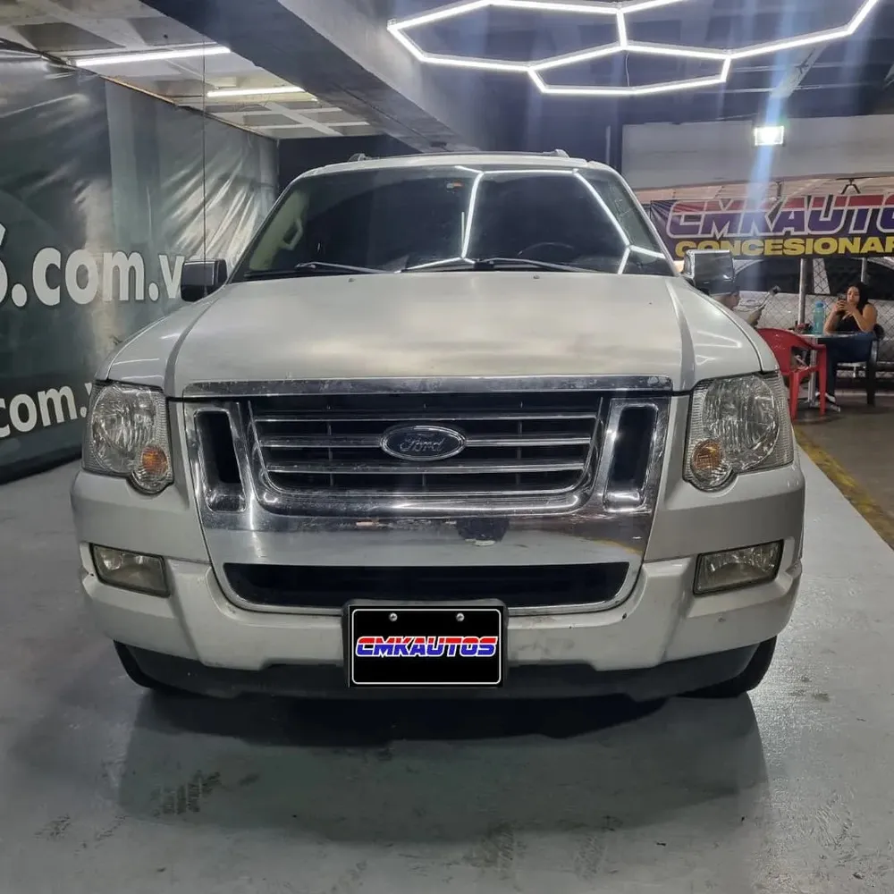 Vista 3 del vehículo: Ford Explorer