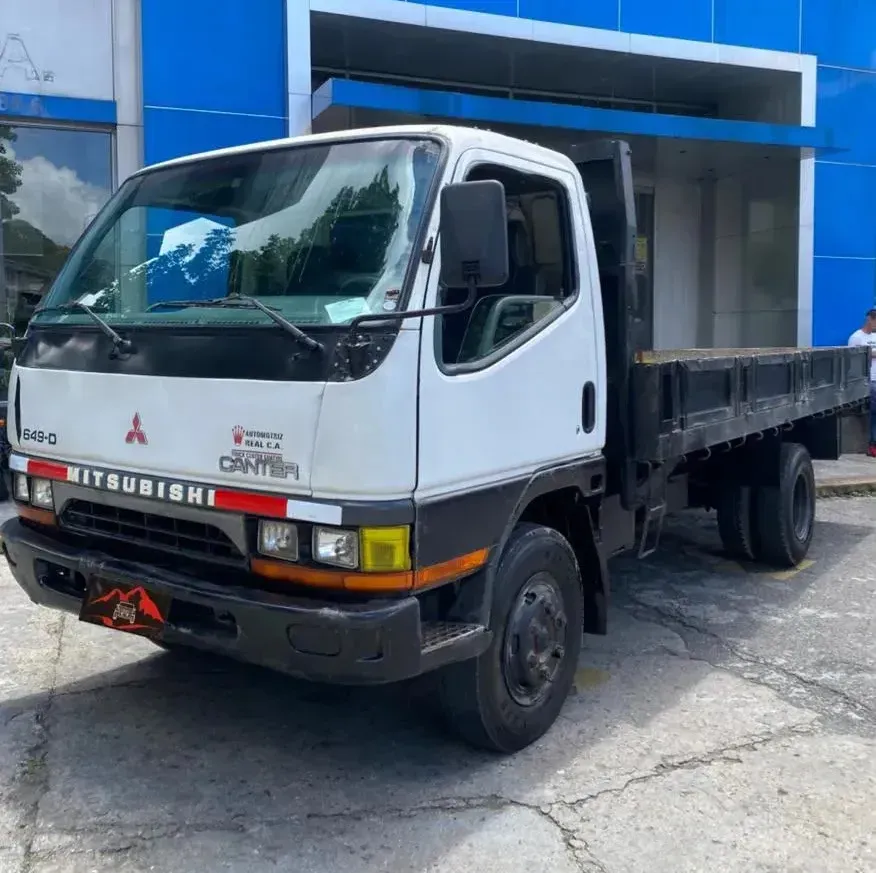 Mitsubishi Canter 2005 - Vista principal